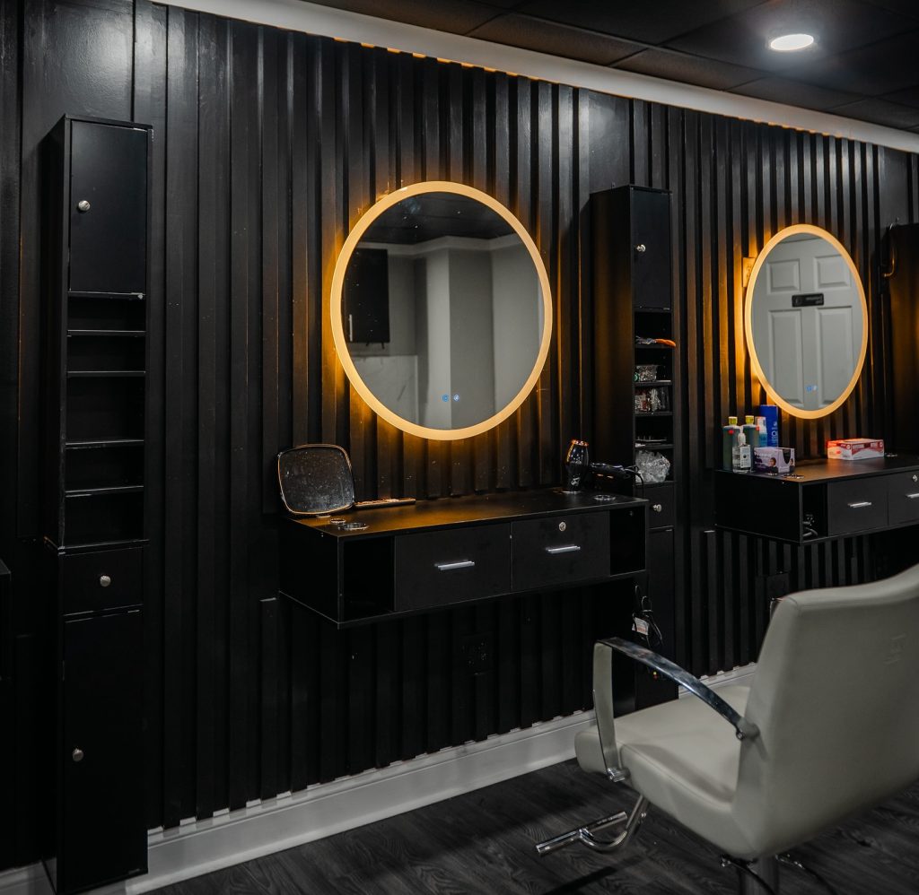 Explore the financial revolution of salon suite ownership in salon profitability, beauty income, and business finances. In this diagram around commission vs rental, you can see how salon suite ownership can offer you higher income for beauty professionals. Quality Stylz Salon Suites is the highest rated salon suite provider in the Baltimore area. Odenton, Lansdowne, and Pikesville Maryland. 